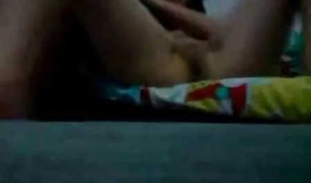 Housewife busy love to ride penis of her husband in a car bhabi sex videos
