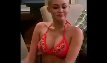 Bru jav hd in red lingerie in the bed with the pig bald
